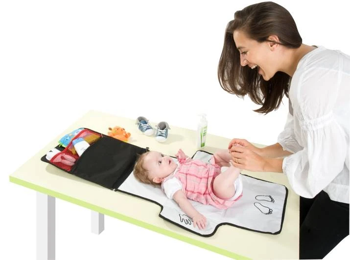 Babymoov Sac à Langer Free Hand Noir Rouge 6 Babymoov Sac à Langer Free Hand Noir Rouge – Image 4